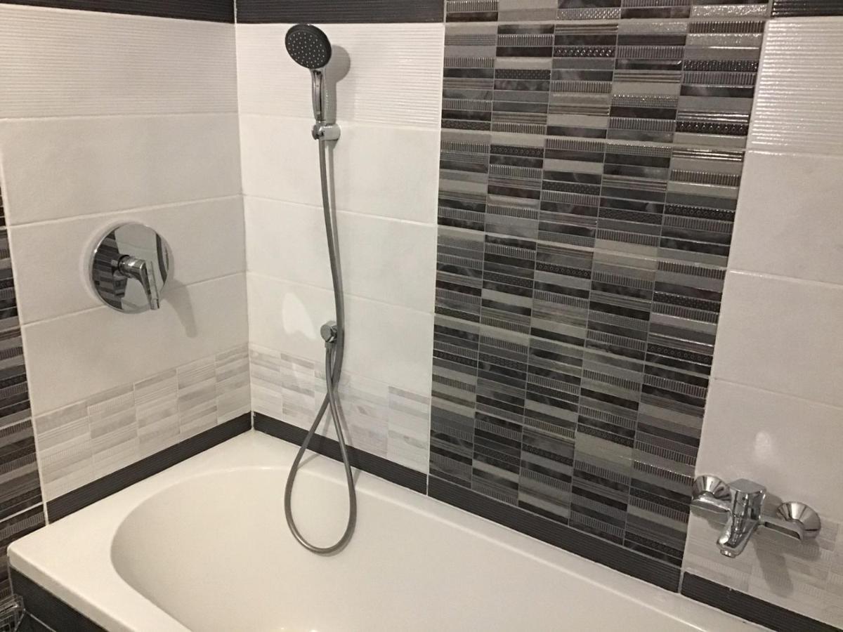 Family Wellness Apartman Hajdúszoboszló Exterior foto